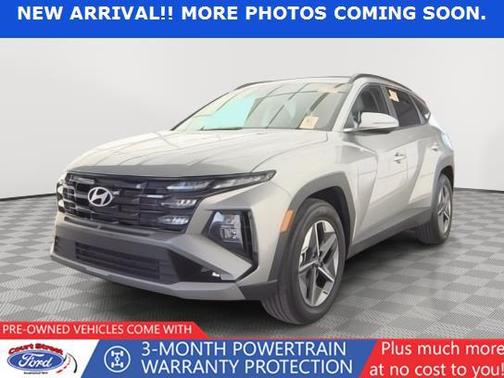 Shimmering Silver 2025 Hyundai TUCSON SEL Convenience