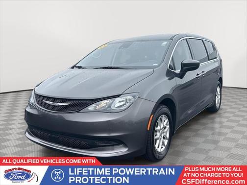 2023 Chrysler Voyager LX