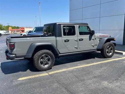 Sting-Gray Clearcoat 2022 Jeep Gladiator Rubicon