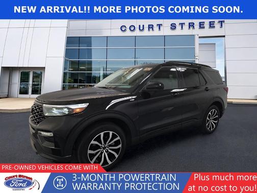 Agate Black Metallic 2023 Ford Explorer ST-Line