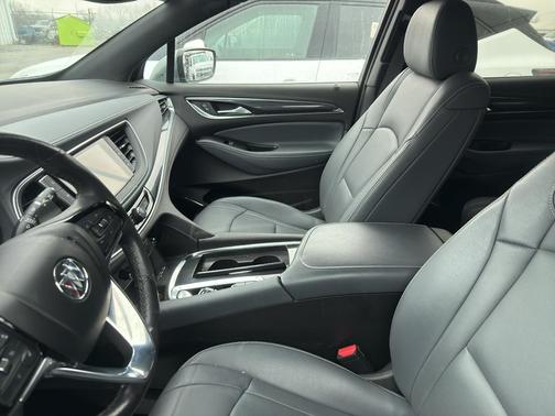 2023 Buick Enclave Essence AWD