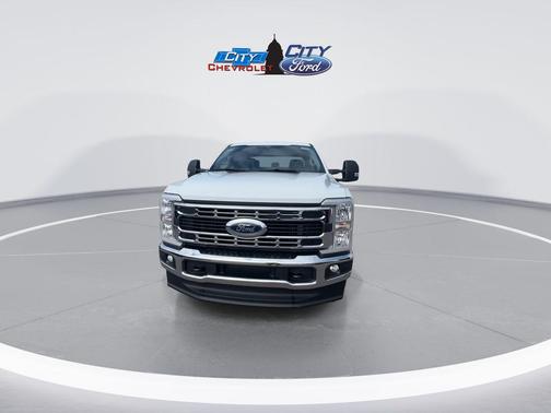2026 Ford F-350 XLT