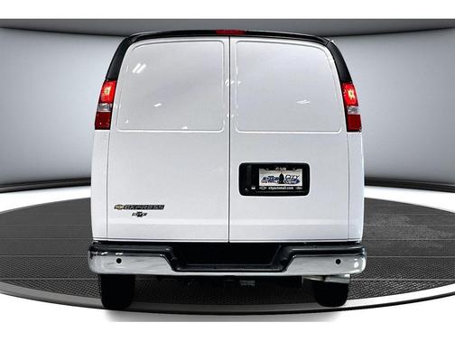 2025 Chevrolet Express 2500 RWD 2500 Regular Wheelbase WT