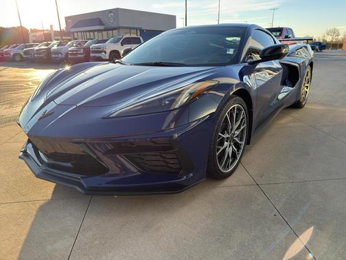 2025 Chevrolet Corvette Stingray w/2LT