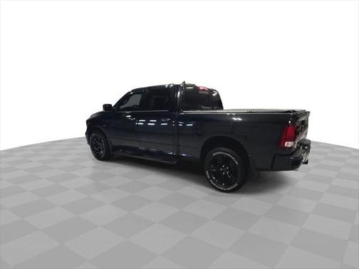 2017 RAM 1500 Night Crew Cab 4x4 6'4' Box