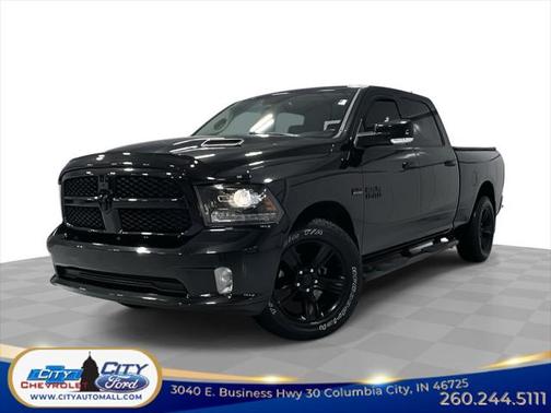 2017 RAM 1500 Night Crew Cab 4x4 6'4' Box