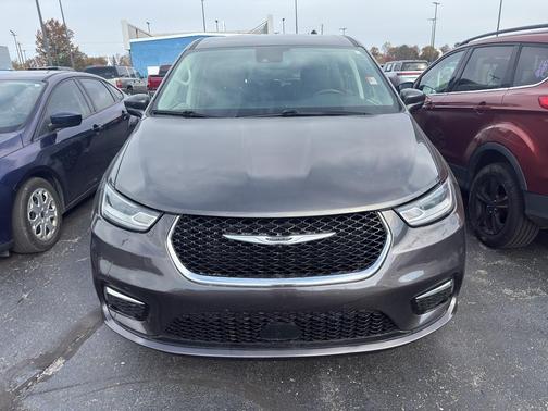 2022 Chrysler Pacifica Hybrid Touring L