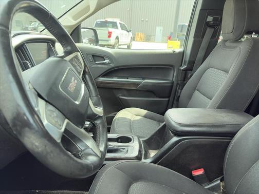 Onyx Black 2015 GMC Canyon SLE