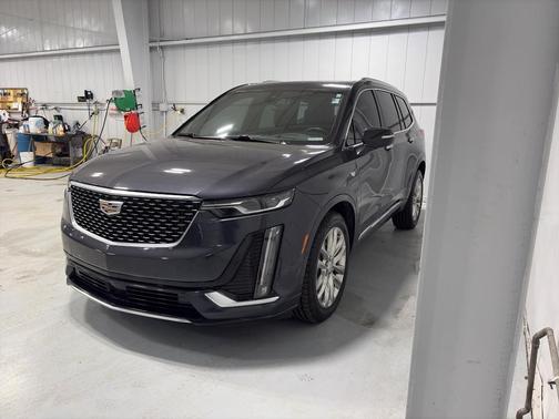 2022 Cadillac XT6 Premium Luxury AWD