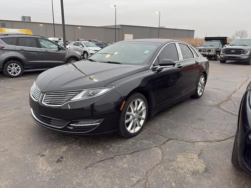 2016 Lincoln MKZ Base