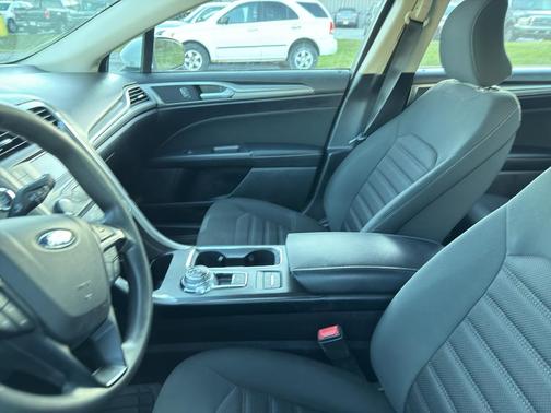 2018 Ford Fusion Hybrid SE