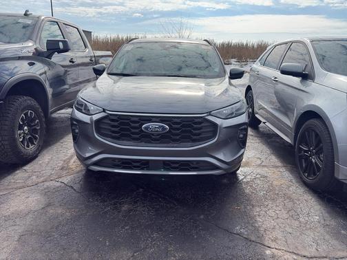 2023 Ford Escape ST-Line Elite
