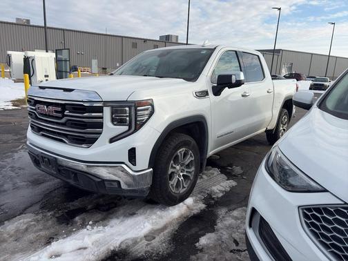 2025 GMC Sierra 1500 SLT
