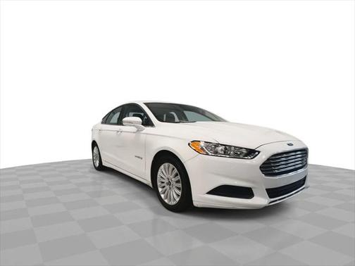 2016 Ford Fusion Hybrid SE