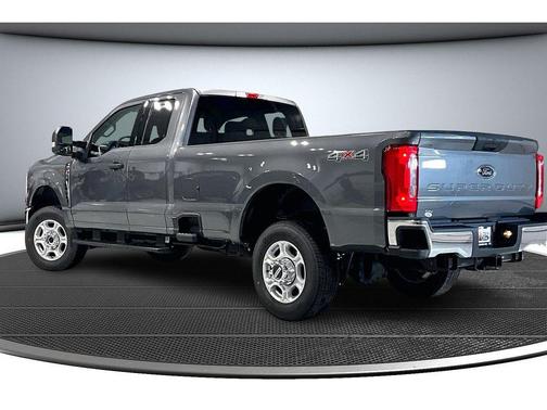 2026 Ford F-350 XLT