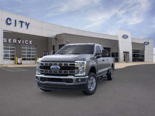 2026 Ford F-350 XLT