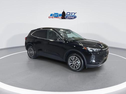 2025 Ford Escape PHEV Base
