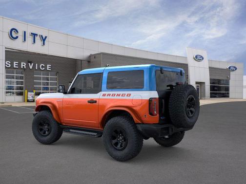 Oxford White 2025 Ford Bronco Stroppe Edition