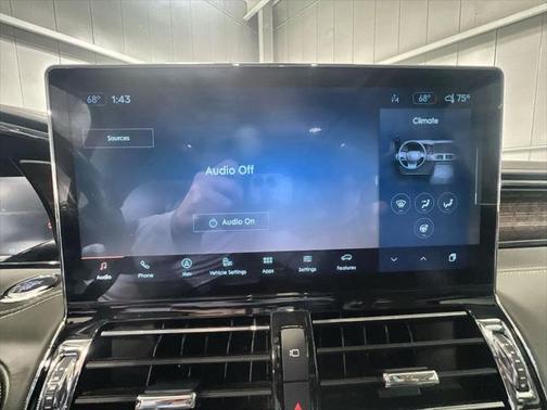 2022 Lincoln Navigator Black Label
