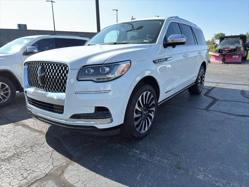 2022 Lincoln Navigator Black Label