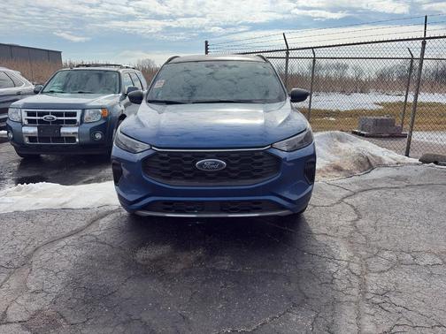 2023 Ford Escape ST-Line