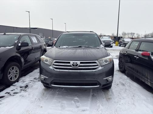2011 Toyota Highlander SE