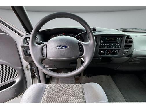 2002 Ford F-150 XL