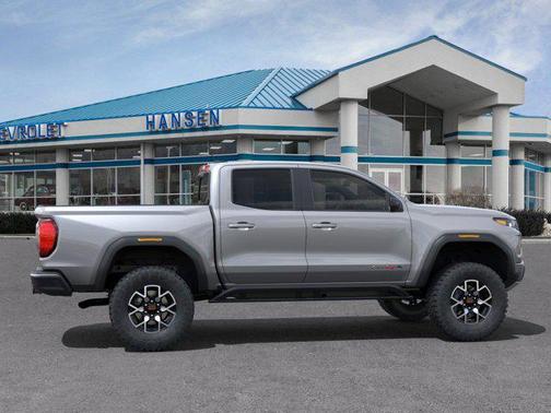 2025 GMC Canyon Base