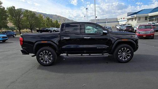 2025 GMC Canyon Denali
