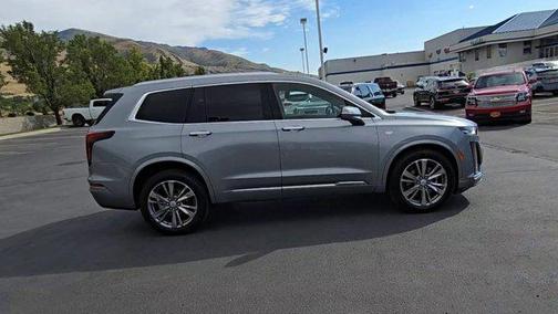 2025 Cadillac XT6 Premium Luxury AWD