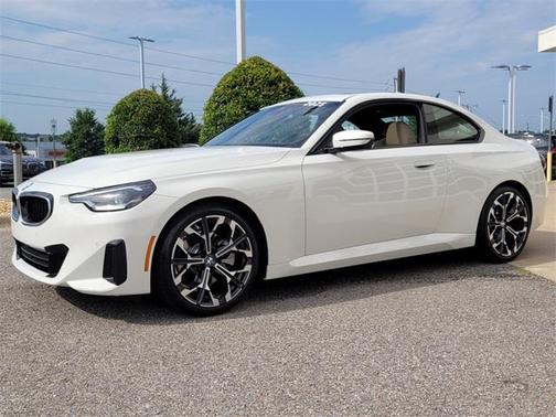 2025 BMW 230 i