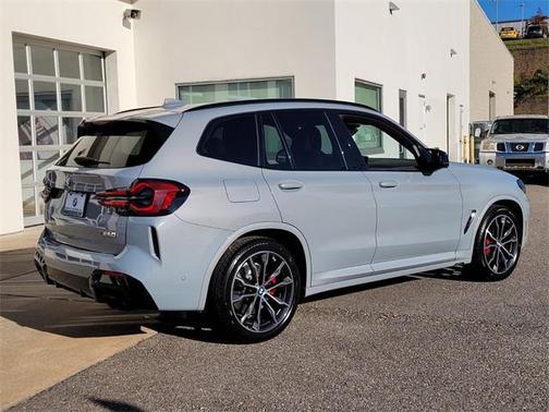 2023 BMW X3 M40i
