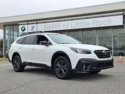 Crystal White Pearl 2020 Subaru Outback Onyx Edition XT