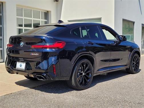 2022 BMW X4 M40i
