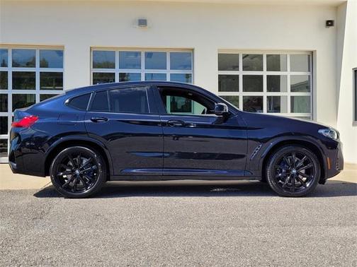2022 BMW X4 M40i
