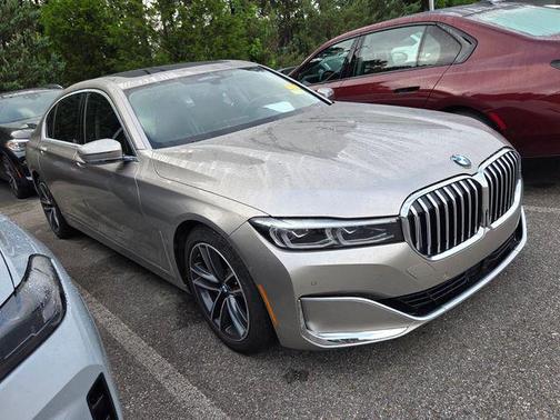 Cashmere Silver Metallic 2022 BMW 750 i xDrive