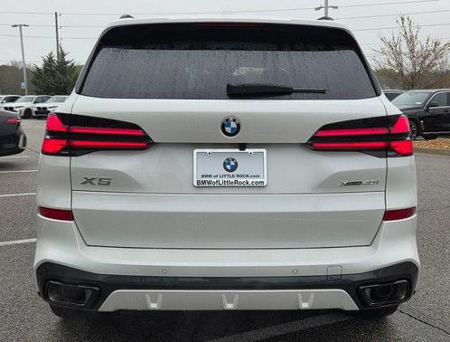 Mineral White Metallic 2026 BMW X5 xDrive40i
