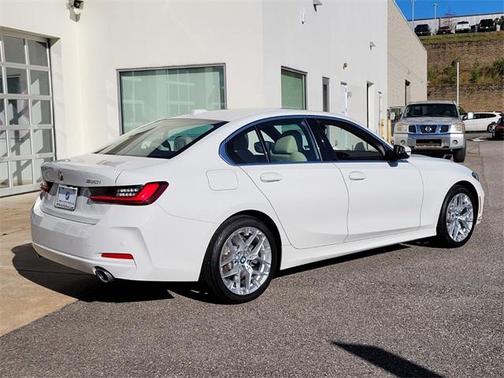 2025 BMW 330 330i