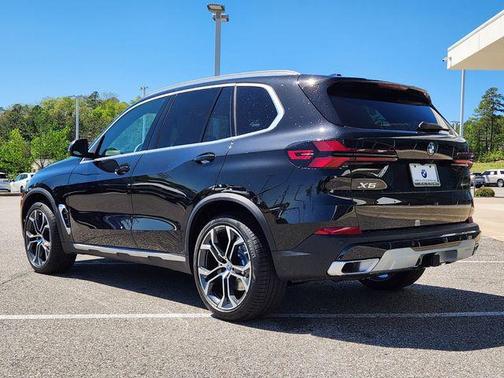 Black Sapphire Metallic 2026 BMW X5 xDrive40i