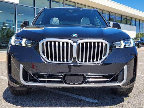 Black Sapphire Metallic 2026 BMW X5 xDrive40i