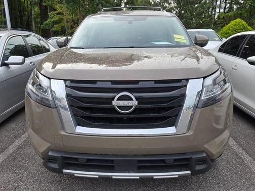 Baja Storm 2024 Nissan Pathfinder Platinum 4WD