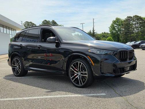 Black Sapphire Metallic 2026 BMW X5 M60i