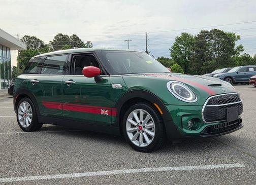 British Racing Green IV Metallic 2022 MINI Clubman Cooper S
