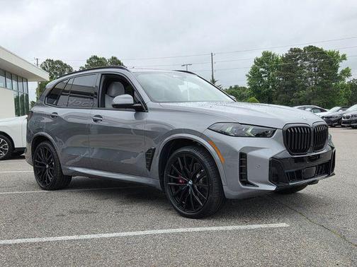 Skyscraper Grey Metallic 2026 BMW X5 sDrive40i