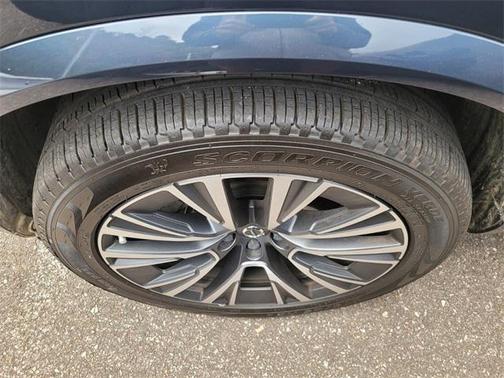 2021 Volvo XC90 T6 Momentum