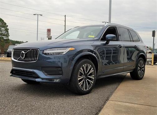 2021 Volvo XC90 T6 Momentum