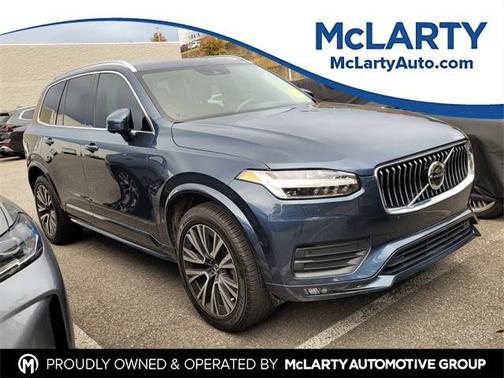 2021 Volvo XC90 T6 Momentum