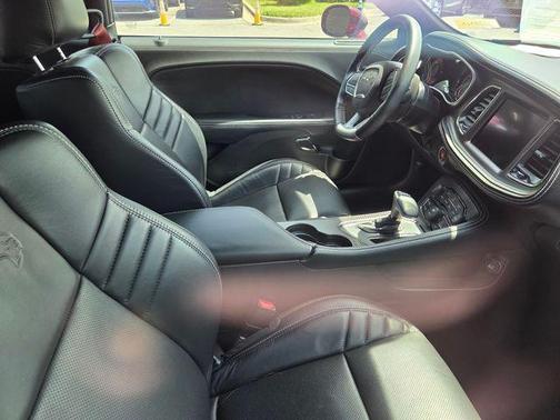 Octane Red Pearlcoat 2022 Dodge Challenger SRT Super Stock