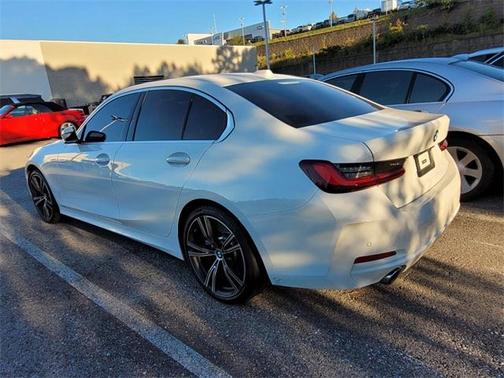2024 BMW 330 330i Sedan