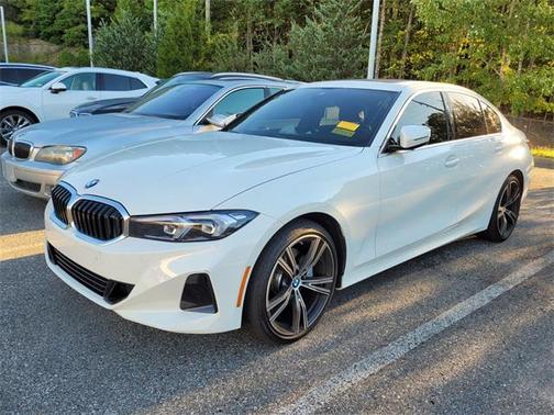 2024 BMW 330 330i Sedan
